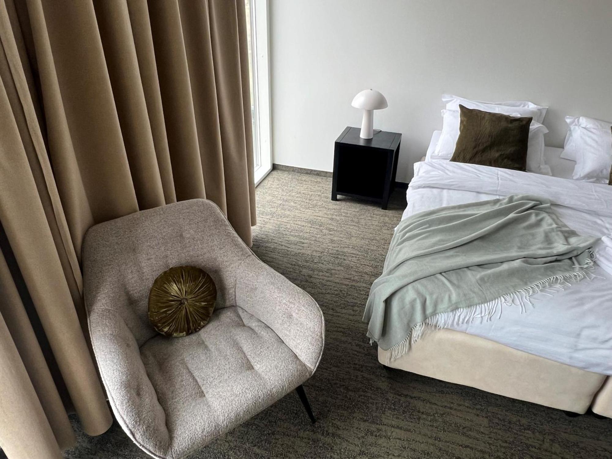 Hotel Bifroest Zewnętrze zdjęcie